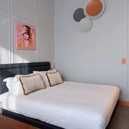 Homeby, Cinisca Blue Inn Bologna